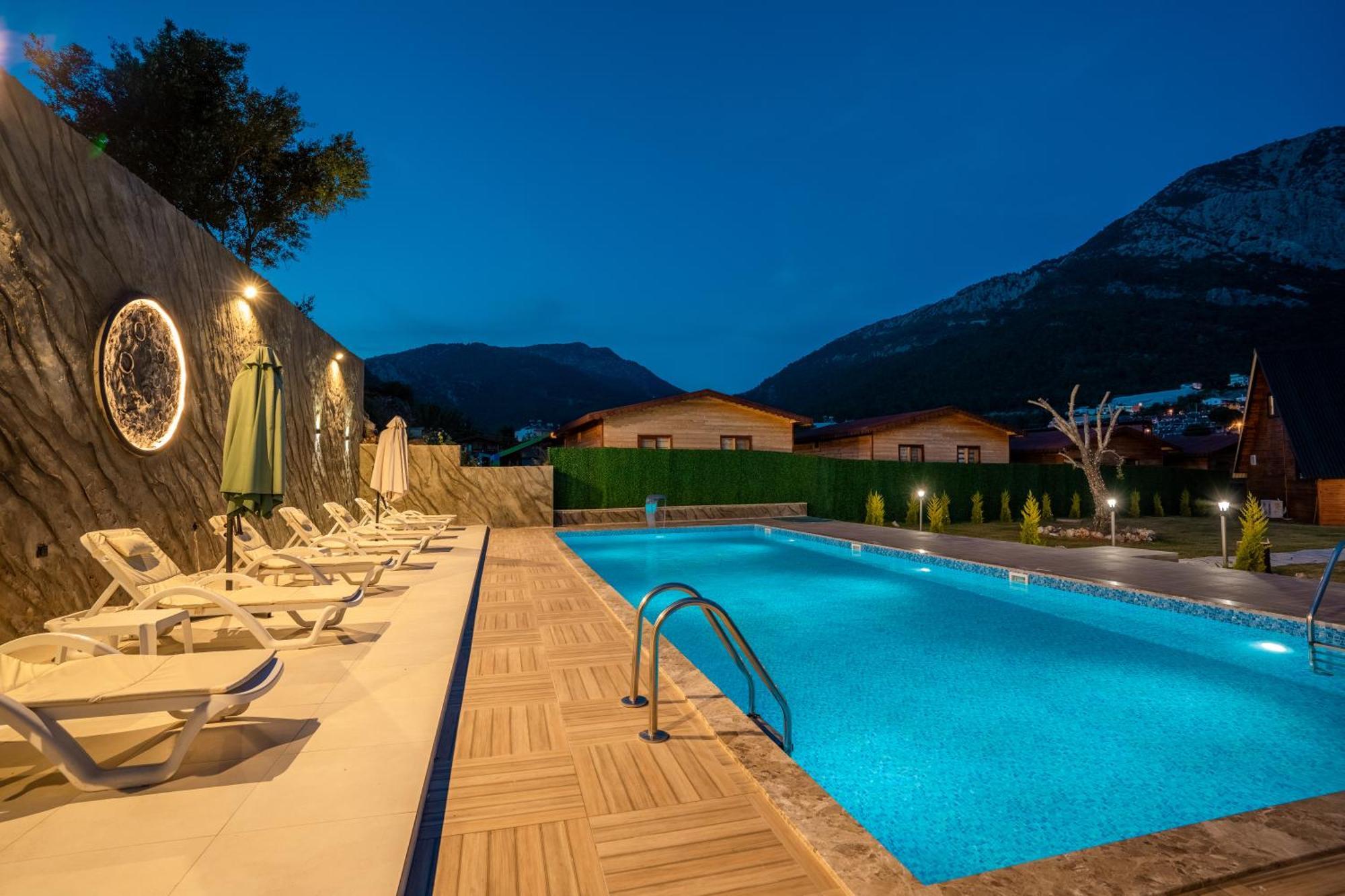 Karaoez Sapphire Bungalows Kumluca Esterno foto