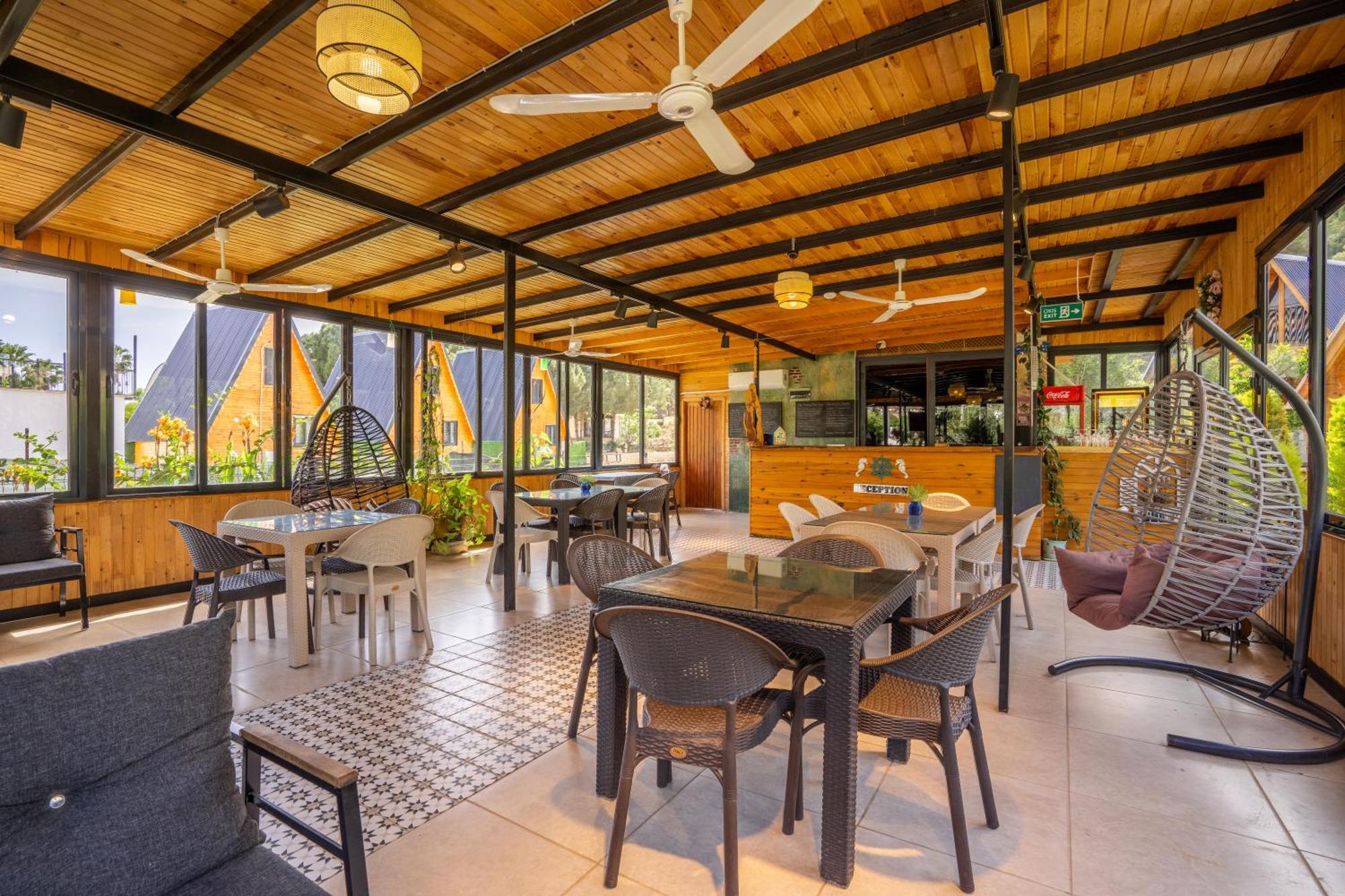 Karaoez Sapphire Bungalows Kumluca Esterno foto