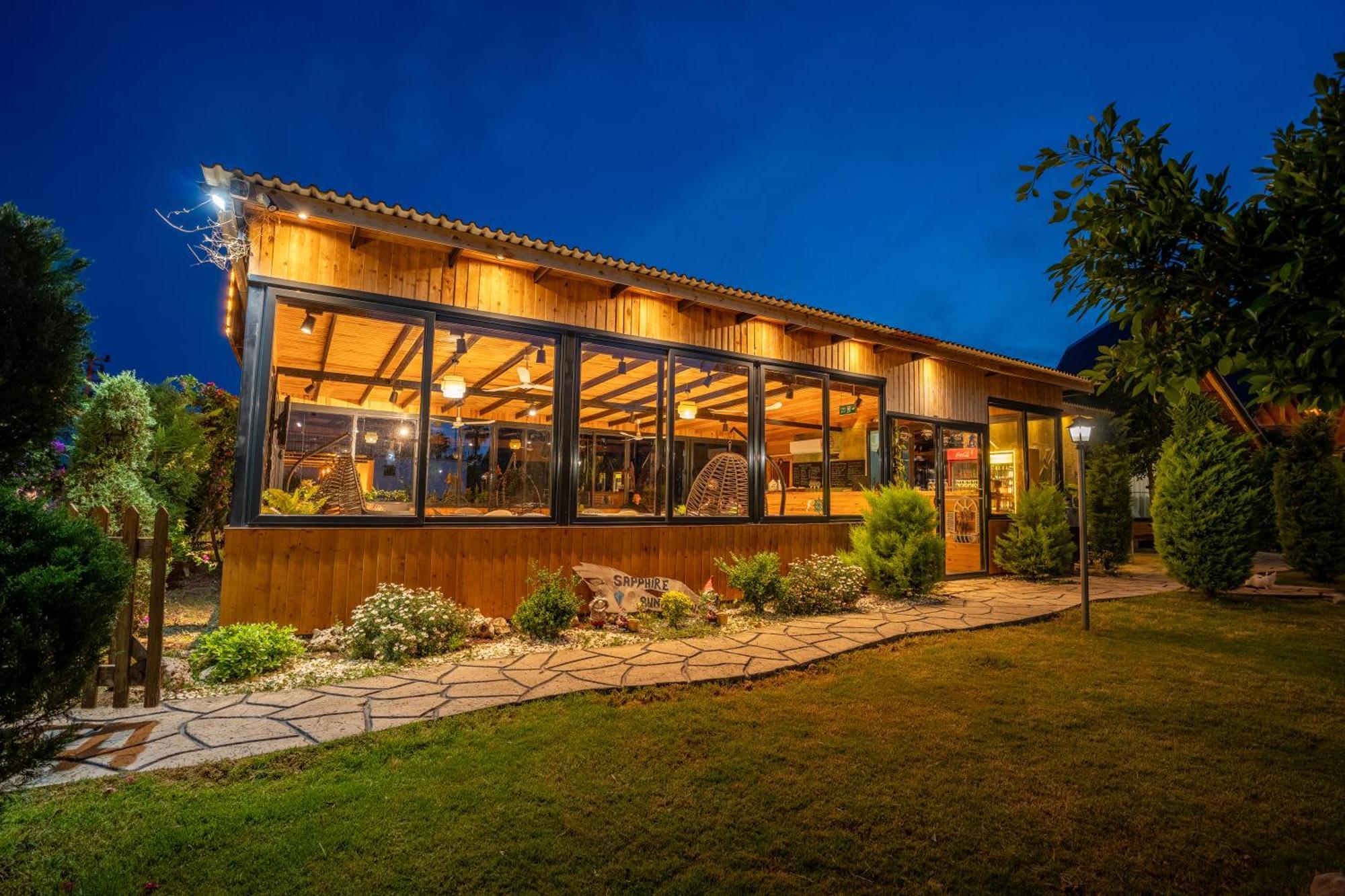Karaoez Sapphire Bungalows Kumluca Esterno foto
