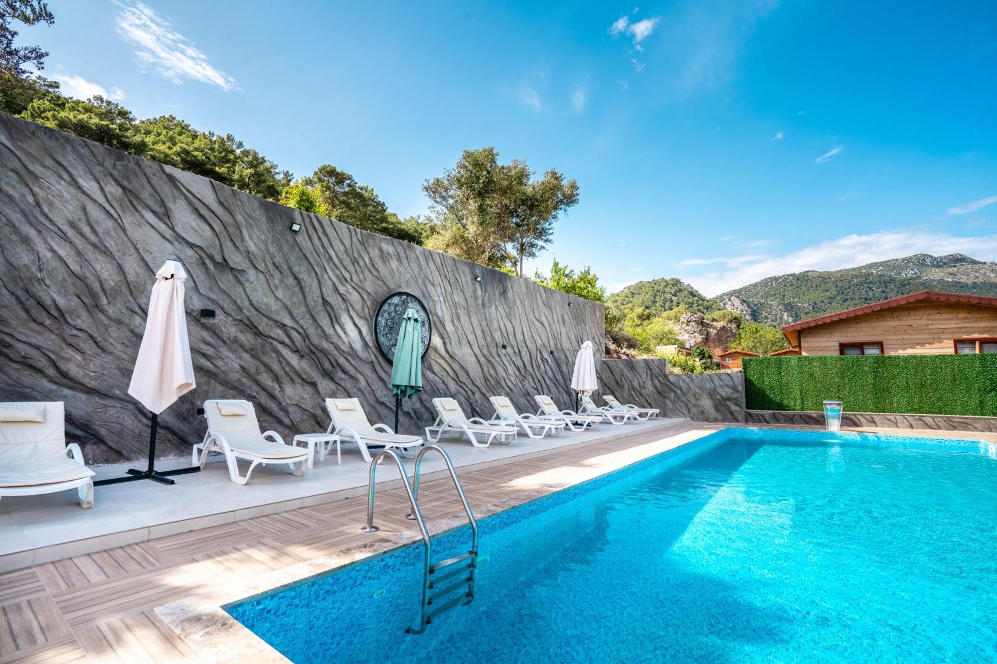 Karaoez Sapphire Bungalows Kumluca Esterno foto