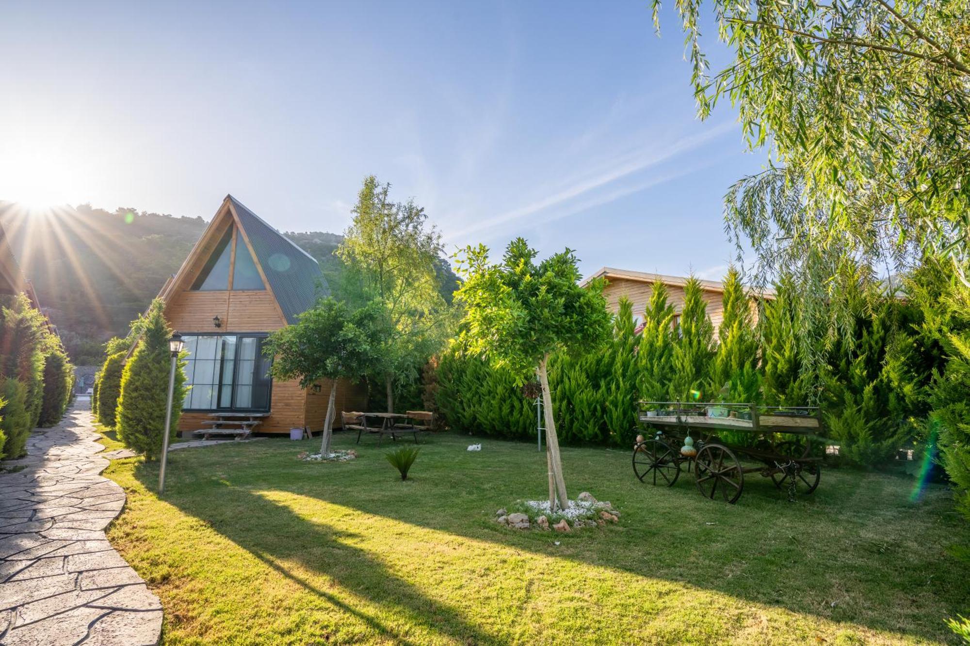 Karaoez Sapphire Bungalows Kumluca Esterno foto