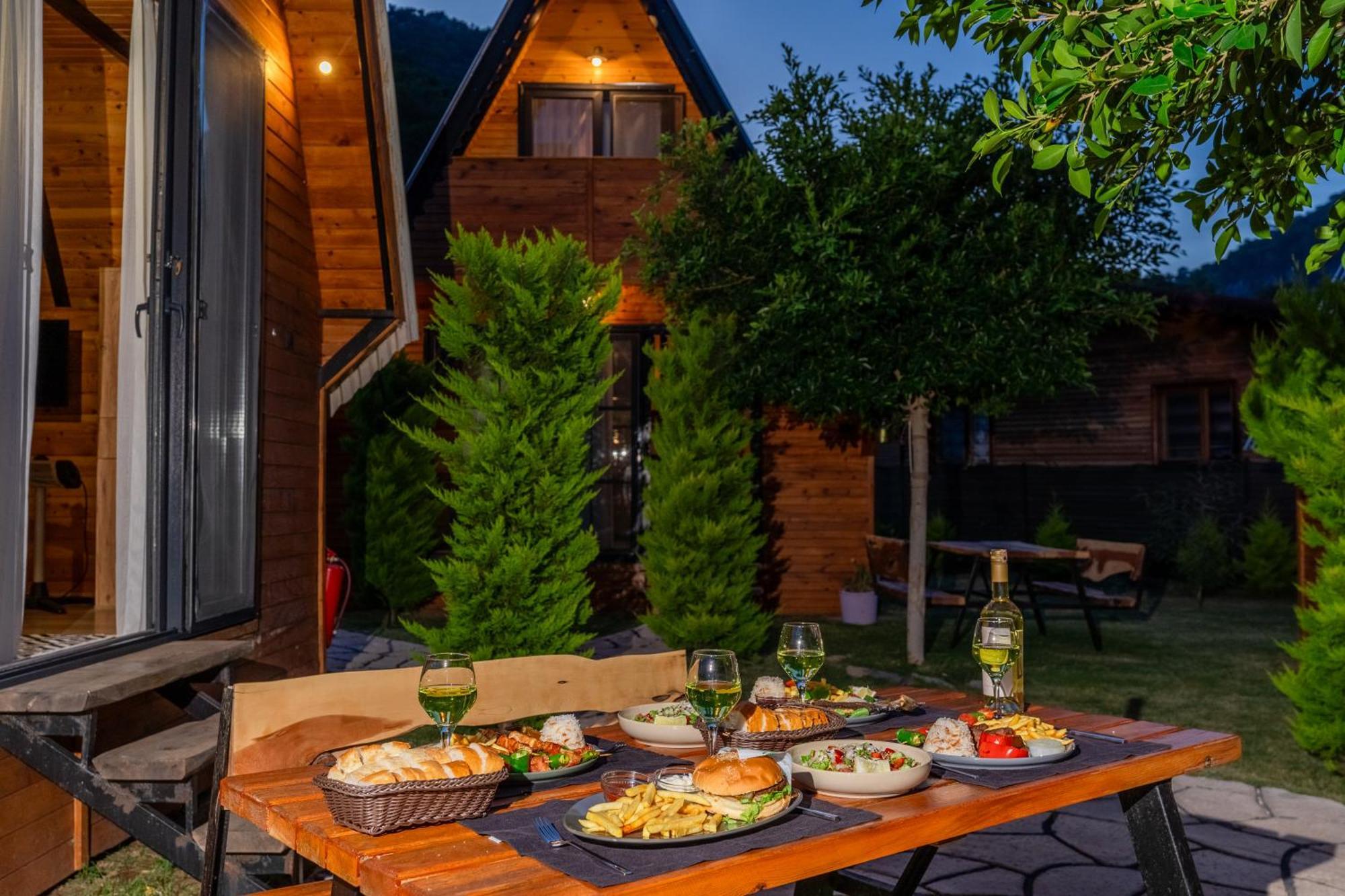 Karaoez Sapphire Bungalows Kumluca Esterno foto