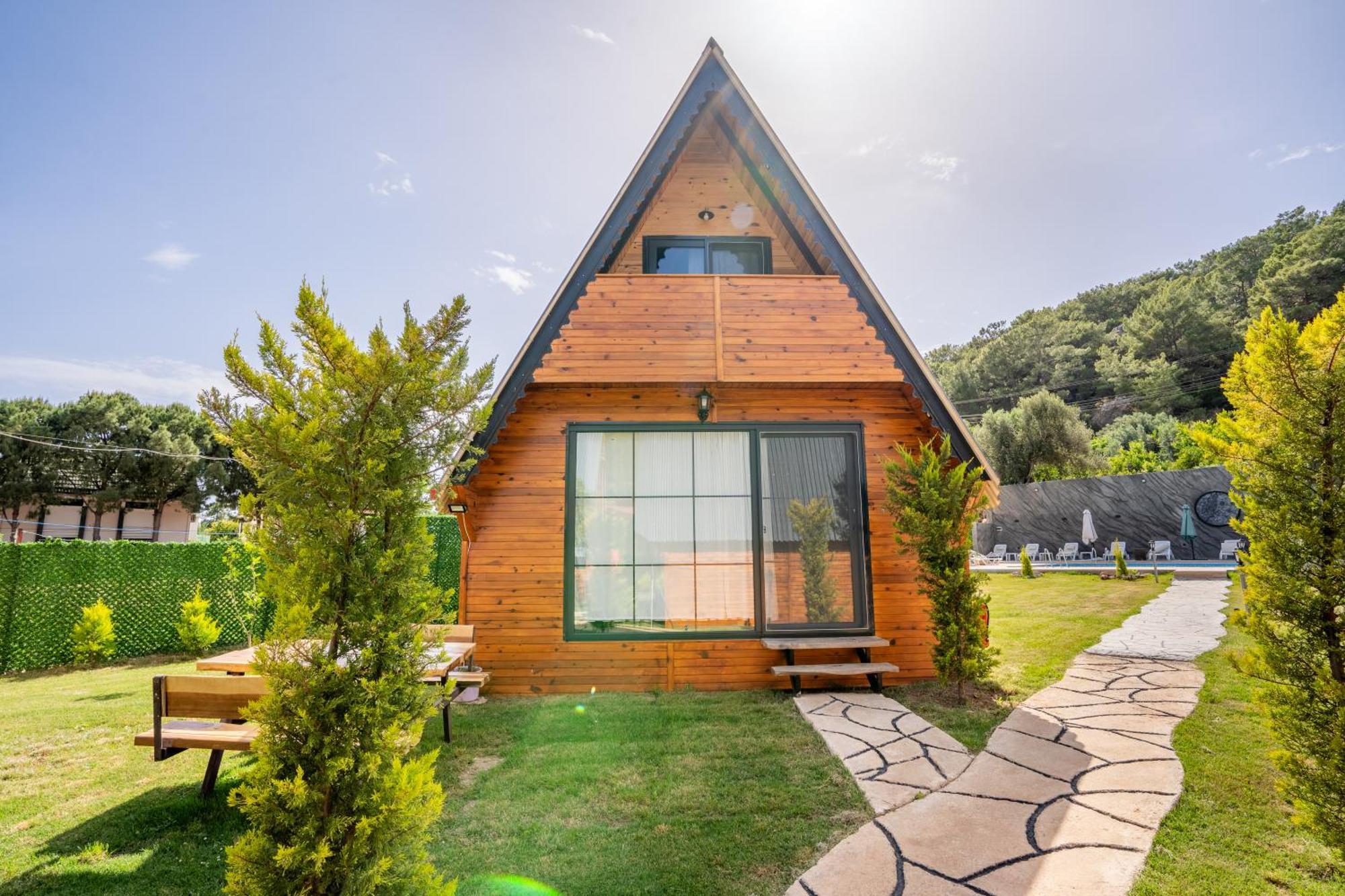 Karaoez Sapphire Bungalows Kumluca Esterno foto
