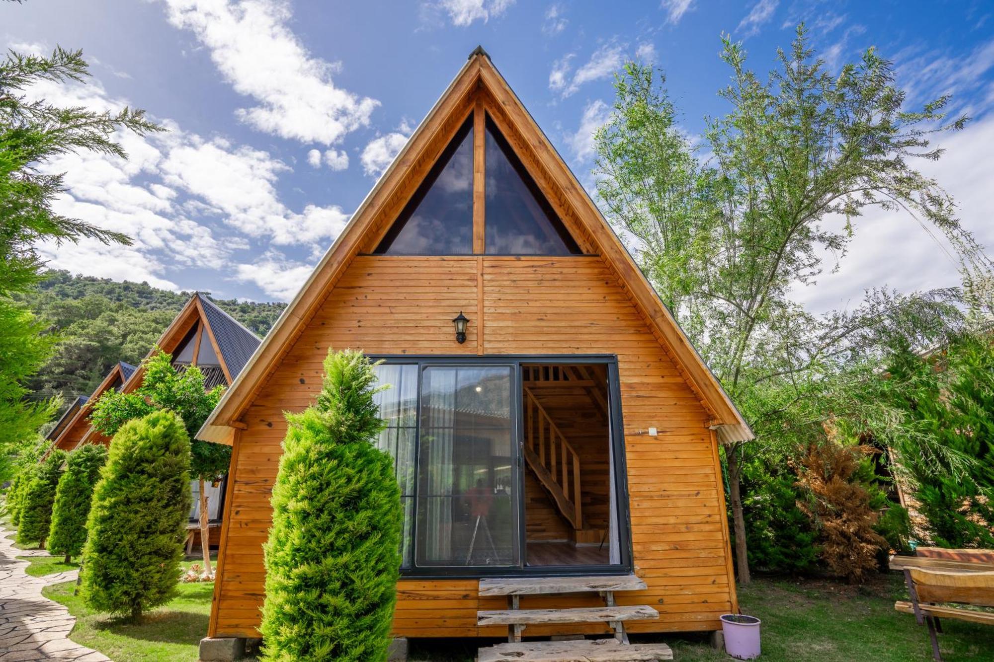 Karaoez Sapphire Bungalows Kumluca Esterno foto