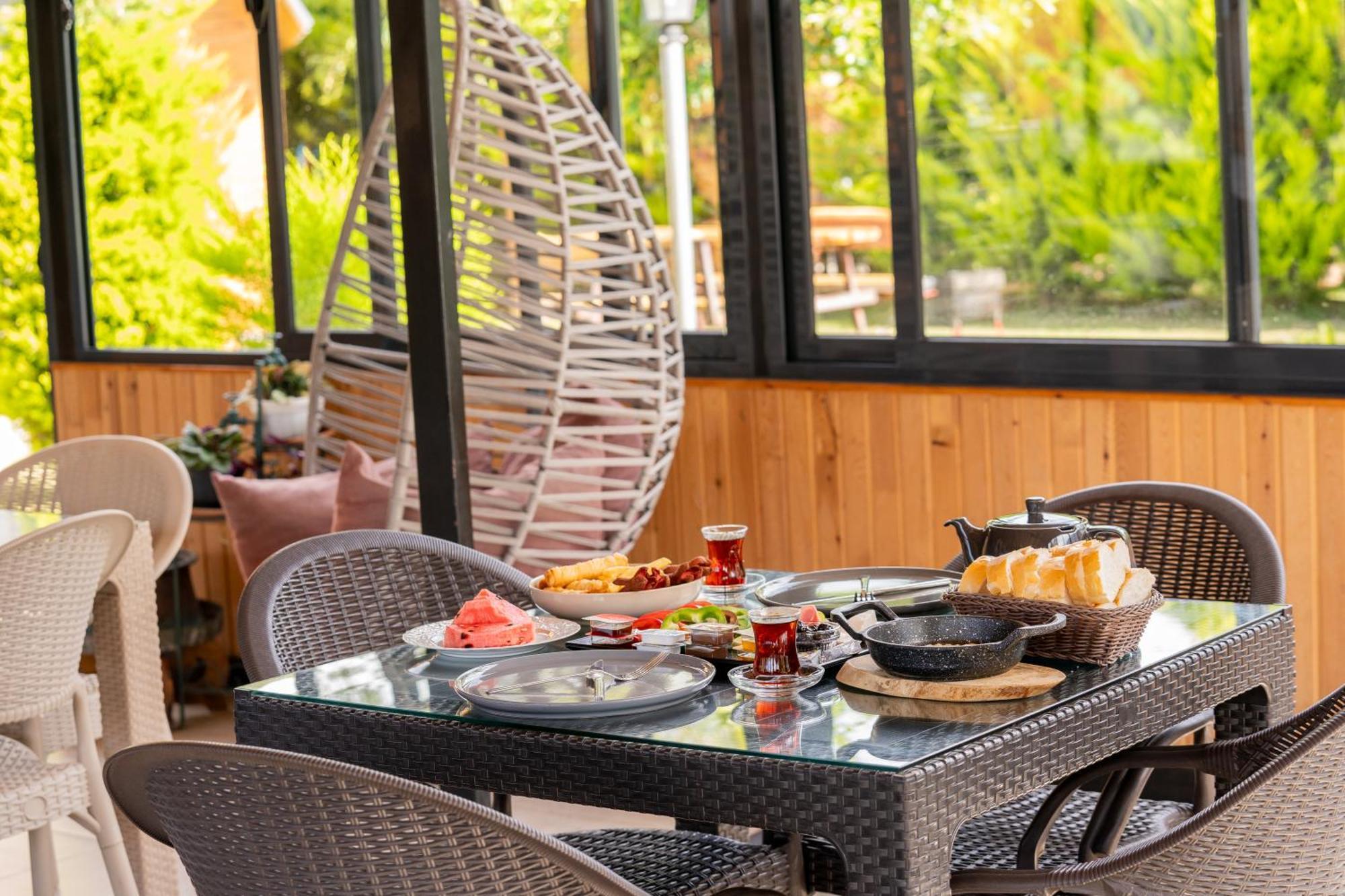 Karaoez Sapphire Bungalows Kumluca Esterno foto