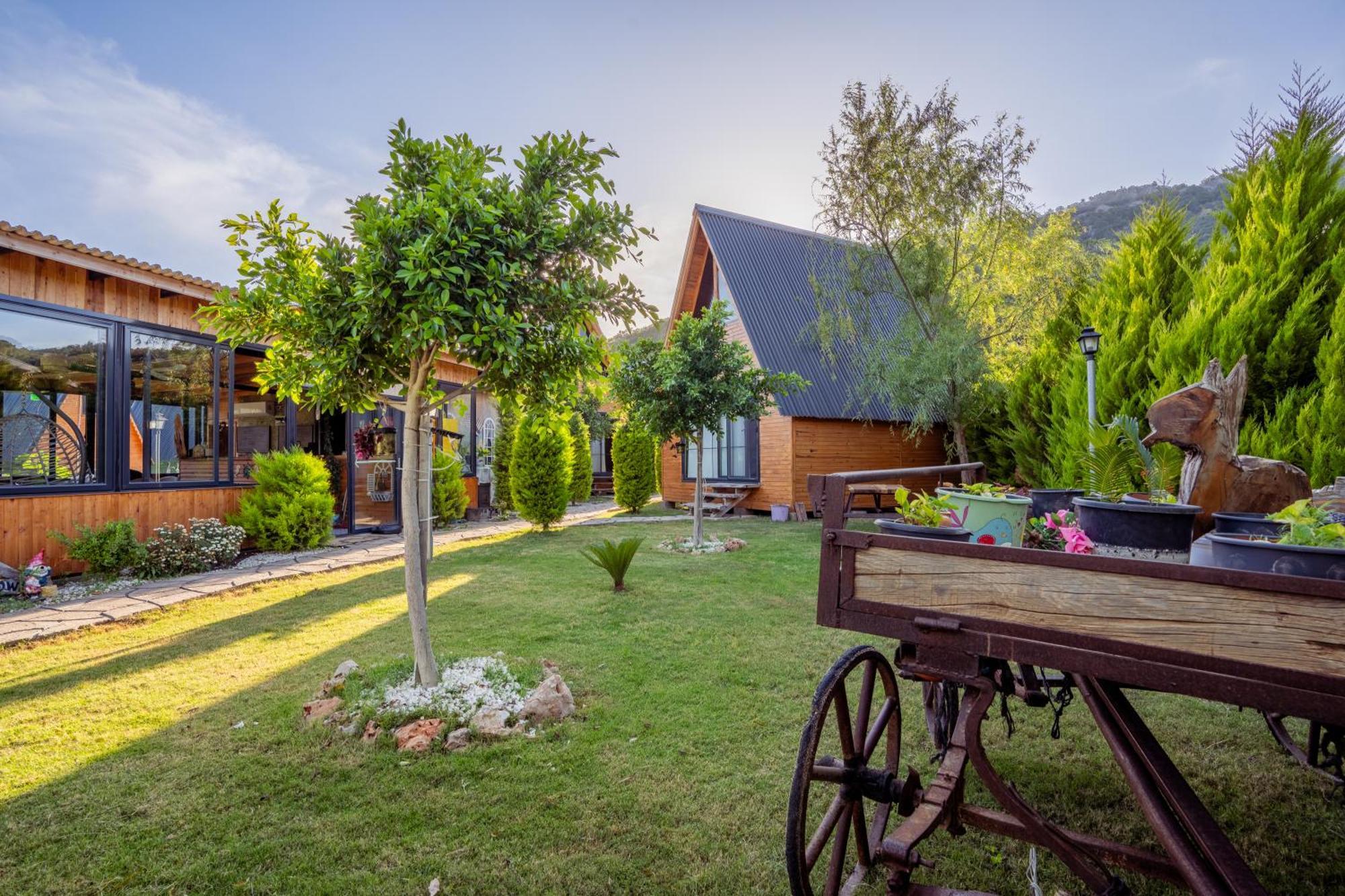Karaoez Sapphire Bungalows Kumluca Esterno foto