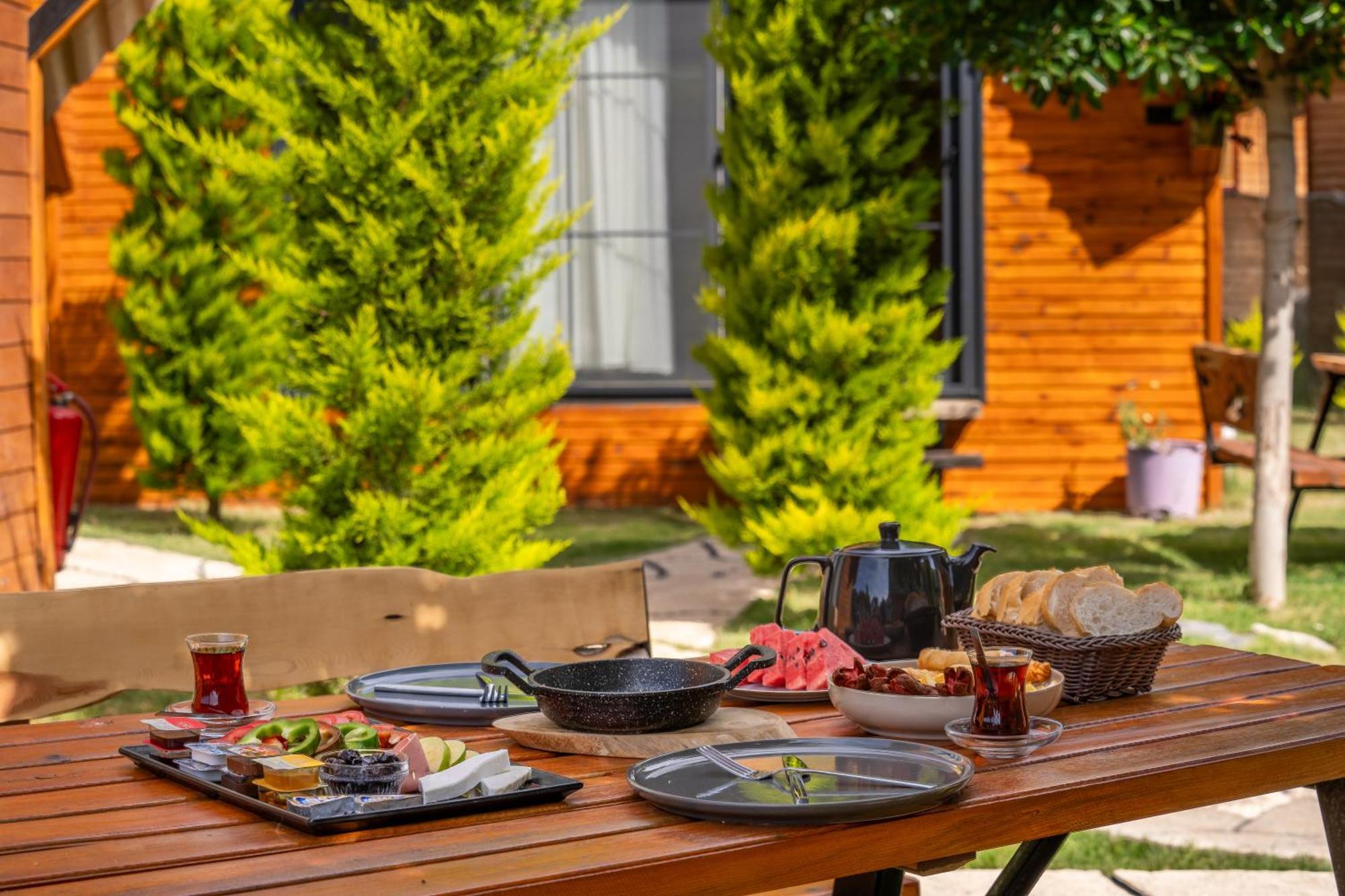 Karaoez Sapphire Bungalows Kumluca Esterno foto
