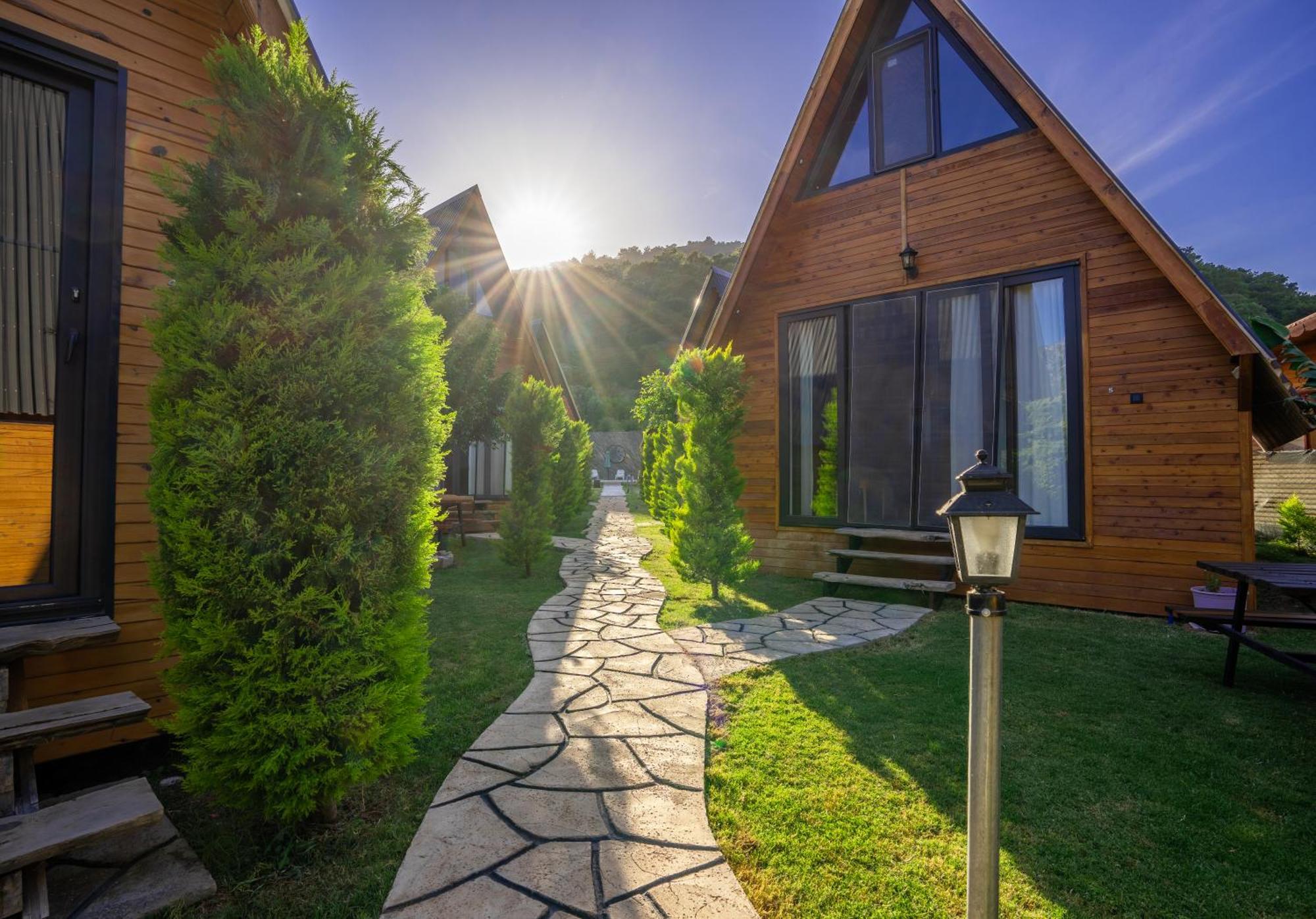 Karaoez Sapphire Bungalows Kumluca Esterno foto