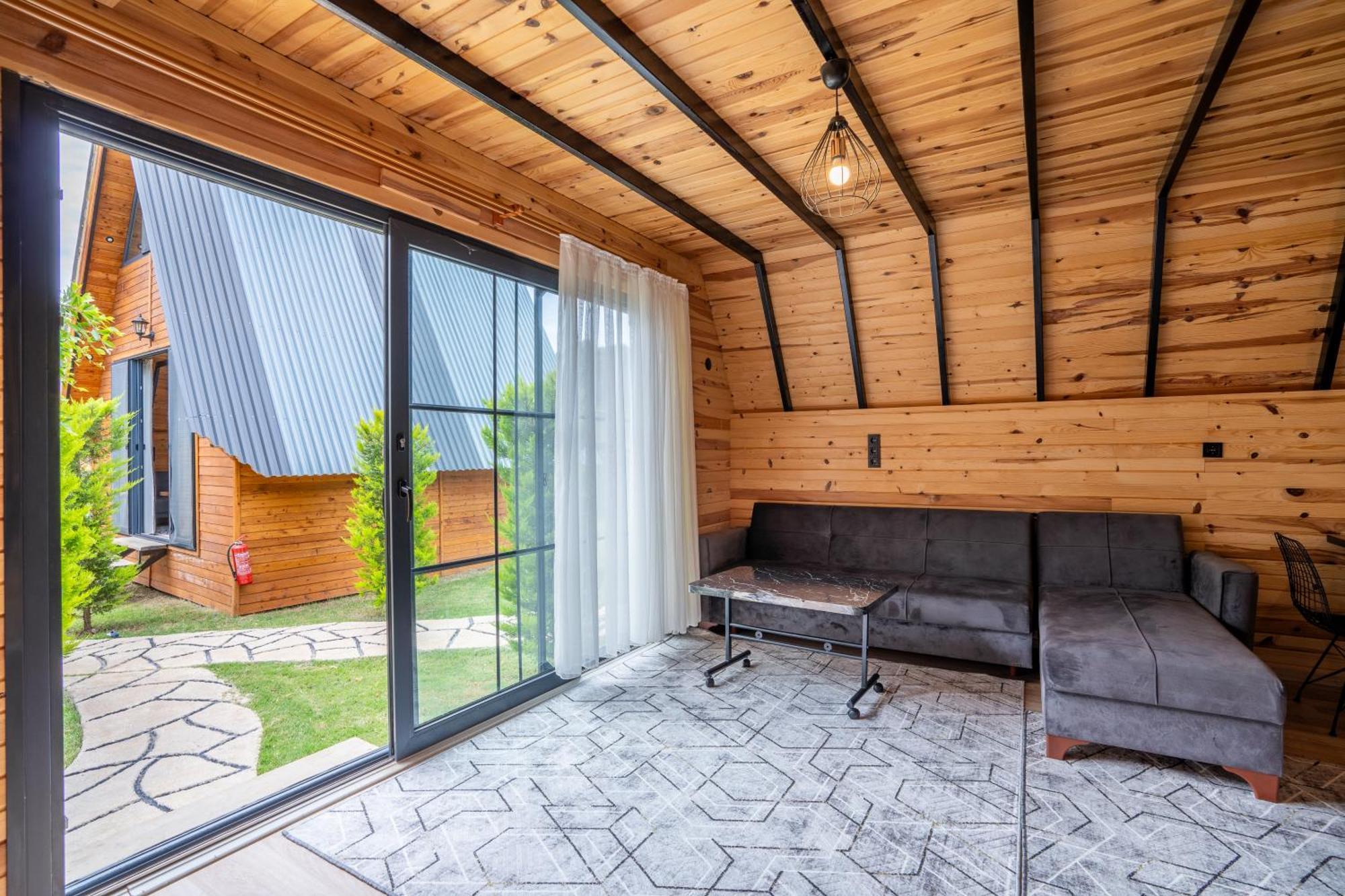 Karaoez Sapphire Bungalows Kumluca Esterno foto